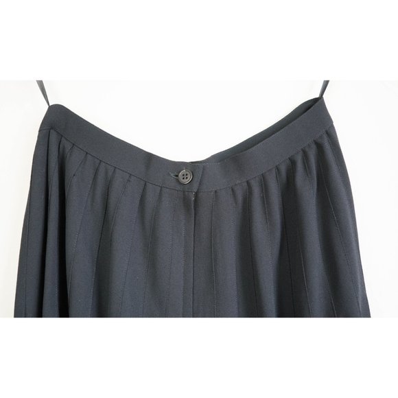 Vintage Pleated Skirt - Picture 4 of 7